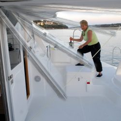 Seawind1160- Tri-fold Doors